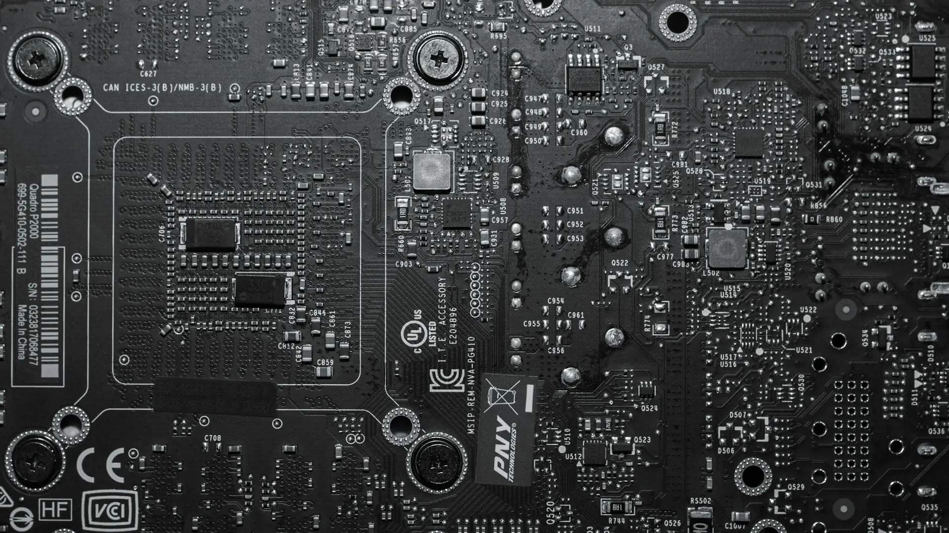 Circuit électronique et composants informatiques